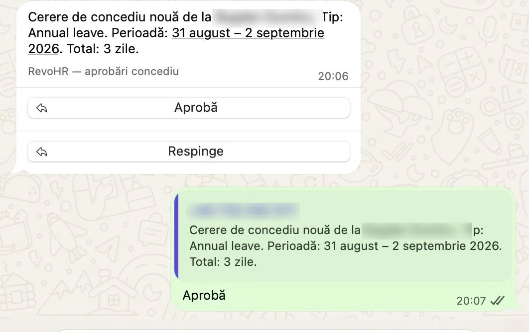 Conversație WhatsApp pe partea managerului, cu o cerere de concediu nouă care arată tipul, perioada și numărul de zile, butoanele Aprobă și Respinge și răspunsul de aprobare.